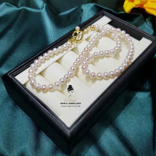 Choker ngọc trai tròn 5 li - khoá đồng cao cấp có đính 2 viên ngọc trai