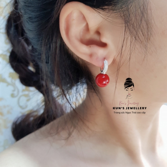 Bông tai san hô đỏ 12 li khoen bạc Ý S925 