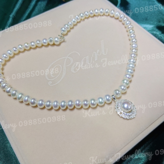 Chuỗi Ngọc trai Oval 8 li kết hợp Mặt bạc Ý S925 size Ngọc 9.9 li