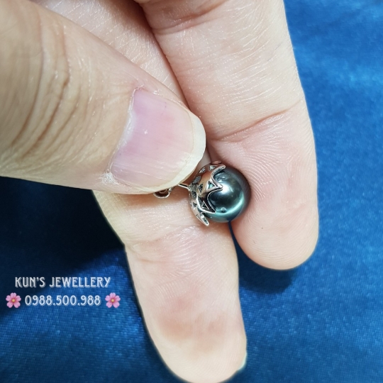  Bông tai Nụ Ngọc trai Tahiti Pháp size 8.2 li - Khung bạc Ý S925 phủ bạch kim cao cấp - chân đẩy chắc chắn